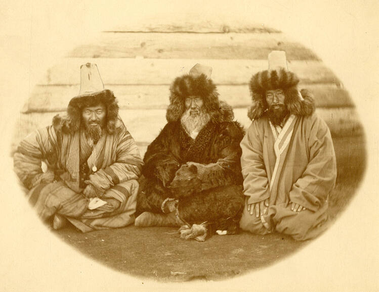 Группа мужчин. Казахи. Западный Казахстан. 1905-1906 гг. Фотоархив РЭМ