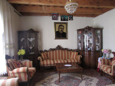 Интерьер гостиной. с. Эсенйайла, провинция г. Карс, Турция