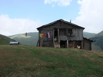 Дом на яйла Кикибо. Хулойский р-н, Аджария, Грузия